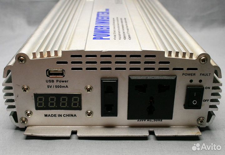 Автомобильный инвертор с 24В на 220В 1000Вт