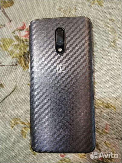 OnePlus7 прочная из углеродного волокна