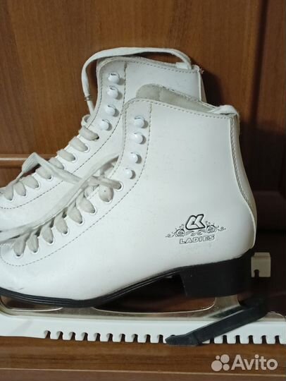 Коньки фигурные