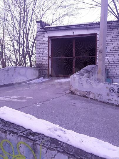 Гараж, > 30 м²