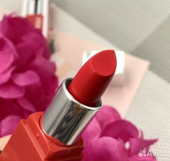 Помада Clinique Pop Matte Lip оттенок 03 ruby pop