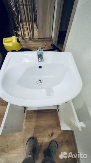 Тумба для ванной с раковиной