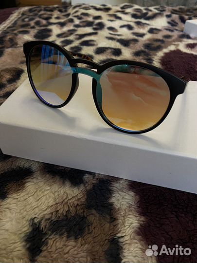 Солнцезащитные очки