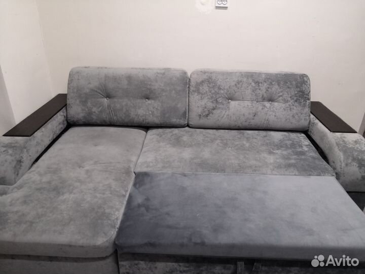 Угловой диван