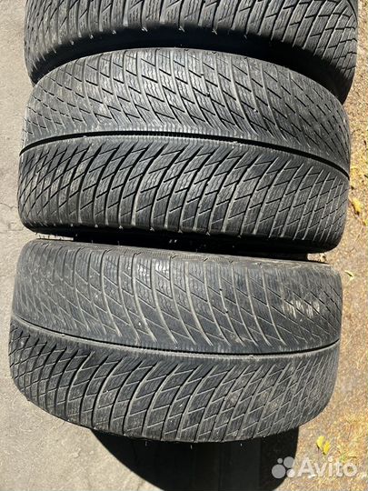 Michelin Pilot Alpin 5 245/40 R19 и 275/35 R19