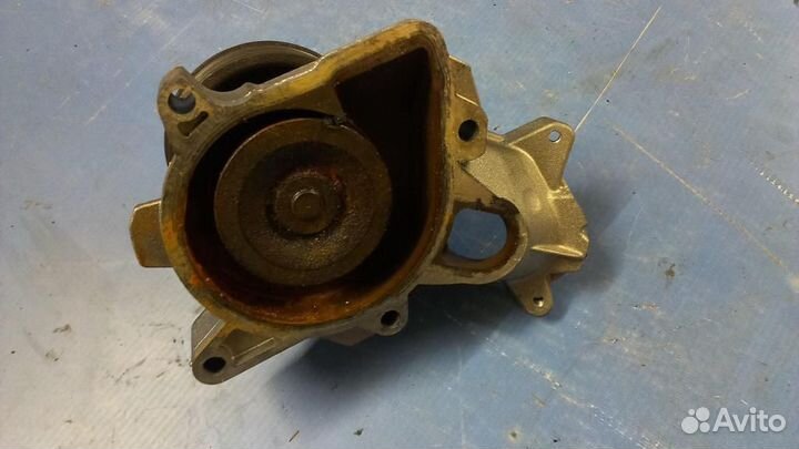 Насос водяной помпа BMW X5 E53