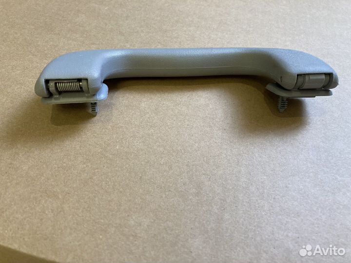 Ручка в потолок без крюч. Опель Астра Зафира