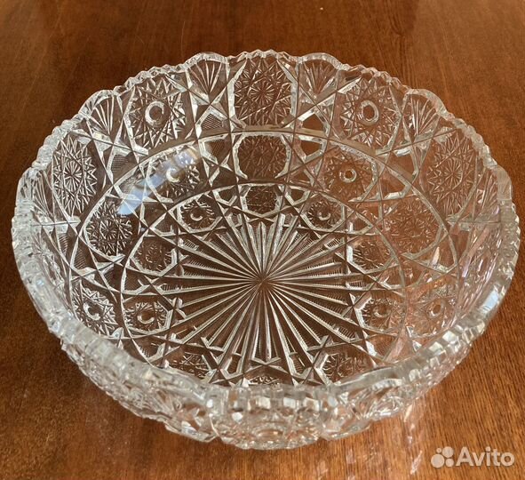 Хрусталь. Вазы, пепельница, розетки