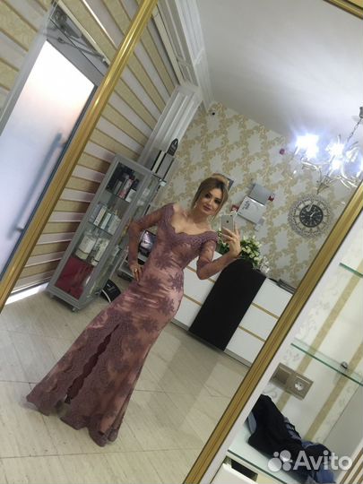Вечернее платье