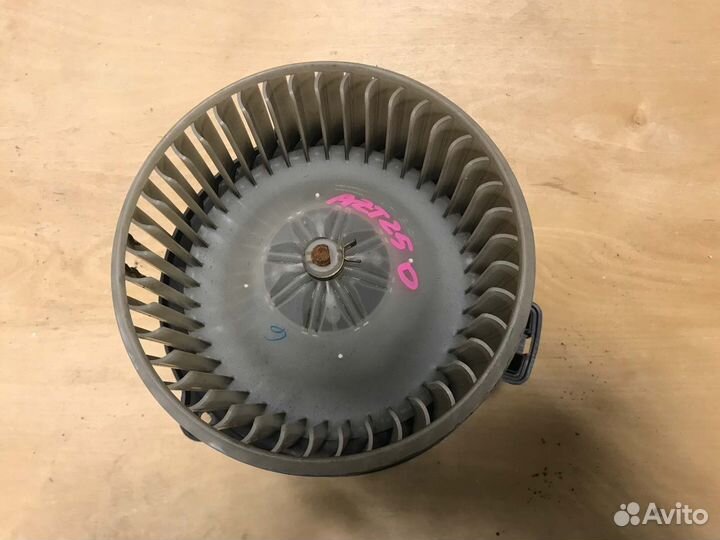 Мотор печки Toyota Avensis 2 2003-2009