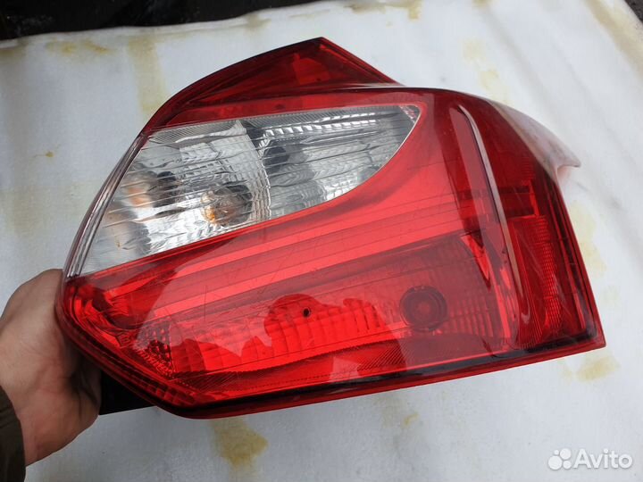 Фонарь правый Ford Focus 3 Фокус 3 хэтчбэк