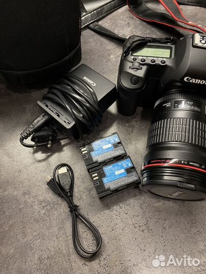 Canon 5D mark ii + Canon 135 2.0 + Carl zeiss 28 2