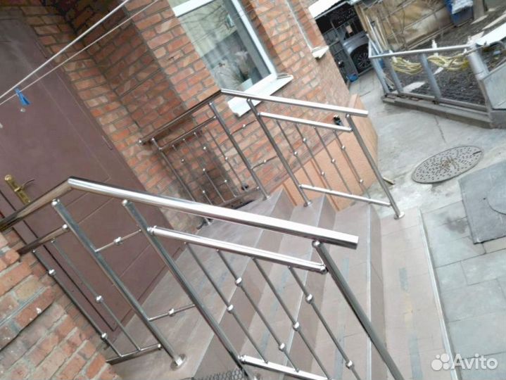 Ограждения, перила лестниц из нержавеющей стали