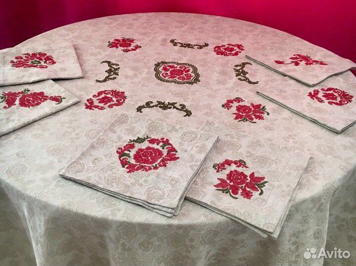 Скатерть с салфетками