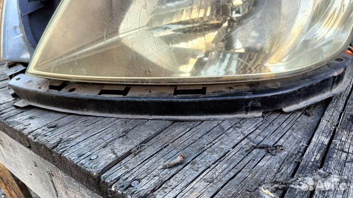 Фара на Honda stream