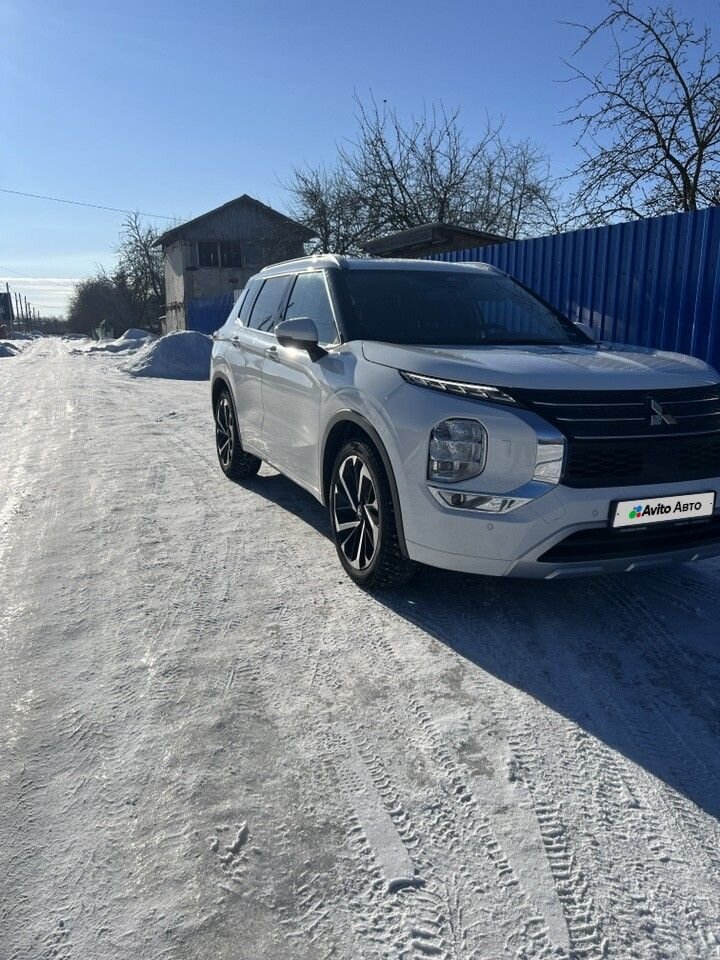 Mitsubishi Outlander: фото владельца
