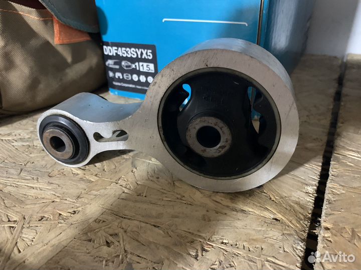 Подушки двигателя