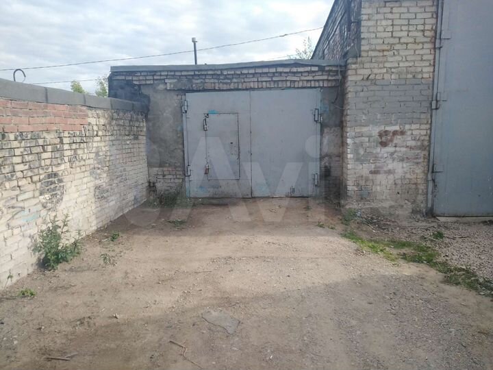 Гараж, > 30 м²