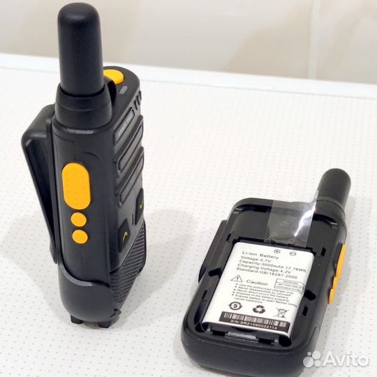 Рация радиостанция с гарнитурой и наушником