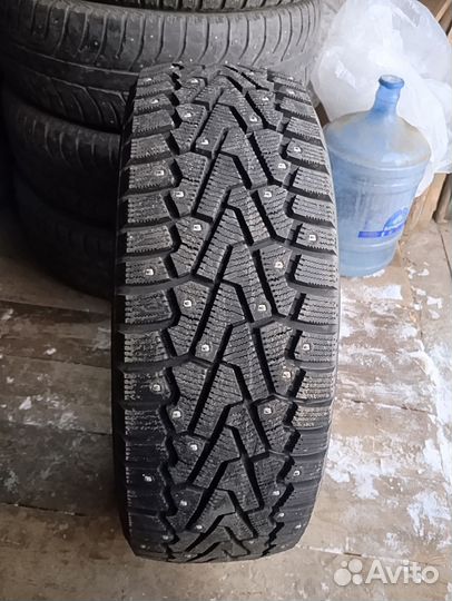 Pirelli Ice Zero 225/60 R17