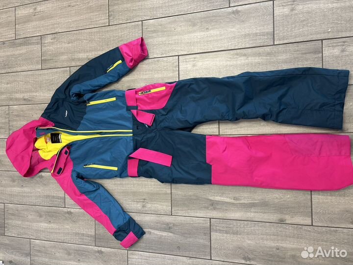 Горнолыжный комбинезон женский