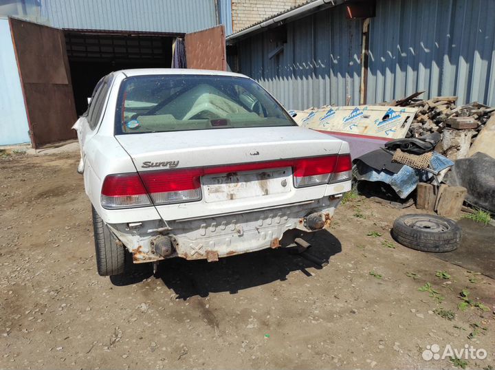 Крышка багажника для Ниссан сани