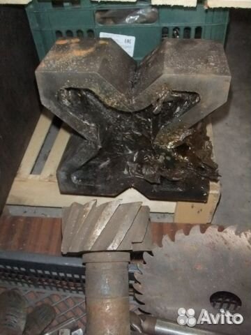 Инструмент-резцы, фрезы, метчики, оправки, конусы