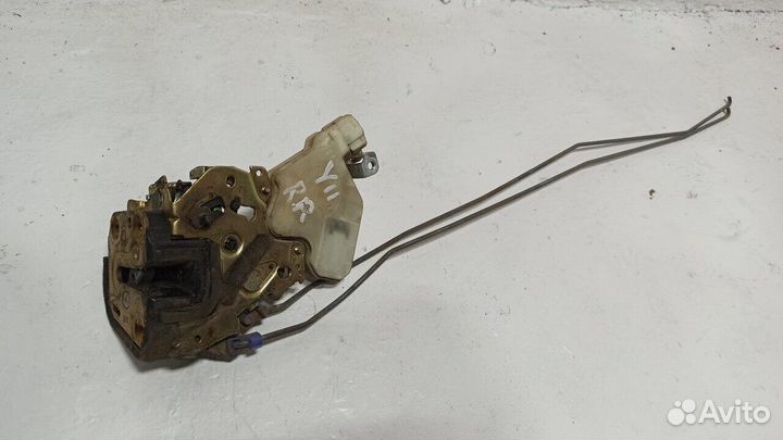 Замок задней правой двери Nissan Wingroad AD Y11 1