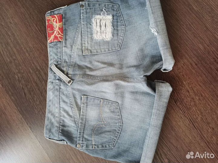Джинсовые шорты