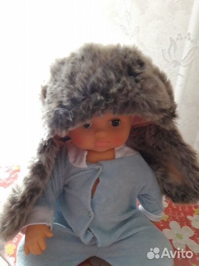 Продаю зимнюю детскую шапку Hello Kitty