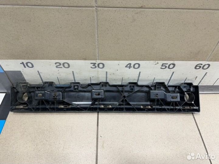 Кронштейн (сопут. товар) передний левый Bmw