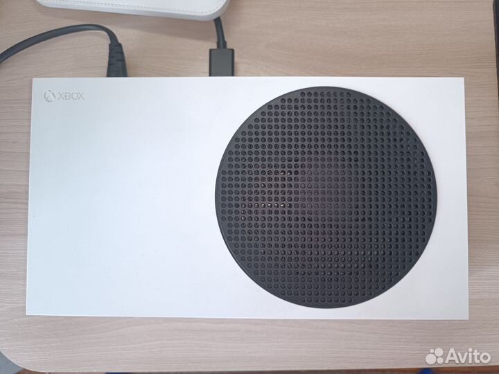 Игровая приставка Xbox series s