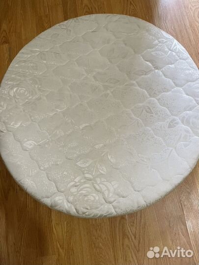 Матрас в круглую кроватку