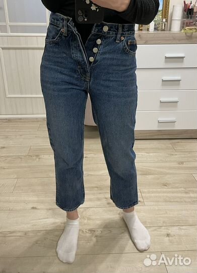 Джинсы женские