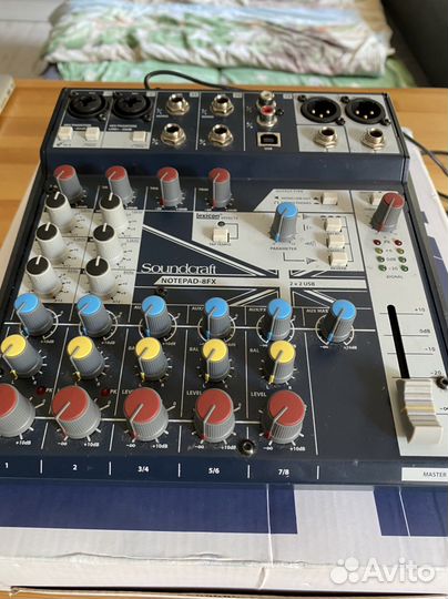 Микшерный пульт soundcraft notepad-8FX