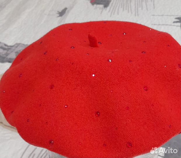 Берет новый женский