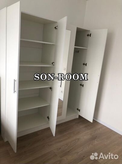 Шкаф с зеркалом