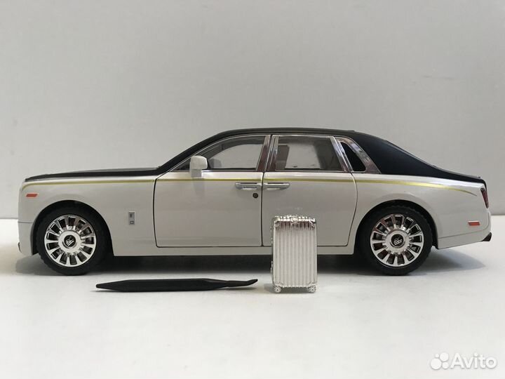 Коллекционная модель Rolls - Royce. 1-18. 1-20