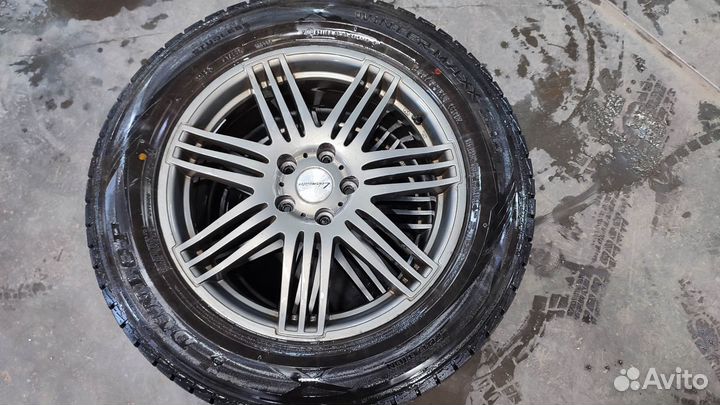 Продам комплект зимних колес 245/60 r18