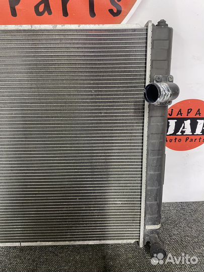 Радиатор охлаждения Infiniti EX J50