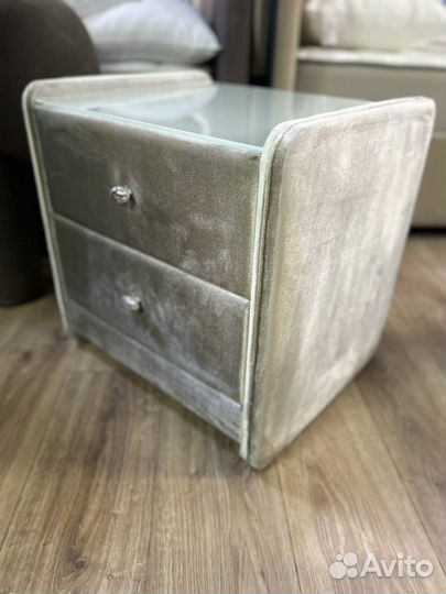 Тумба прикроватная