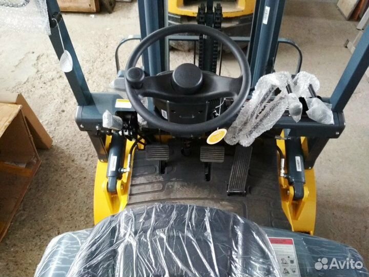 Вилочный погрузчик Heli CPCD15, 2023