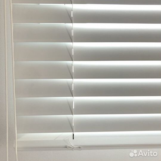 Жалюзи и рулонные шторы