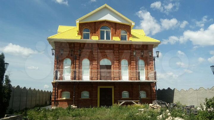 Дом 240 м² на участке 50 сот.