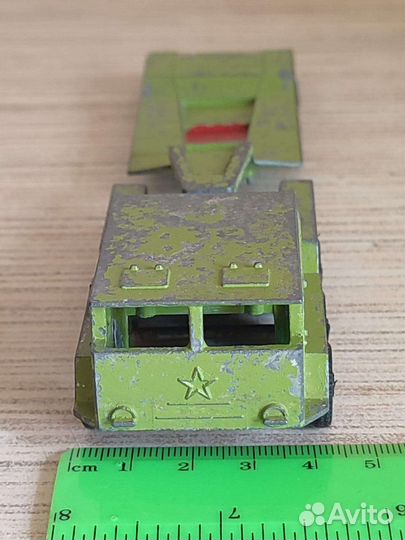 Игрушка. Тягач с прицепом. Военная техника