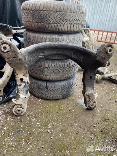 Подрамник передний Audi A6 C6 3.2 AUK