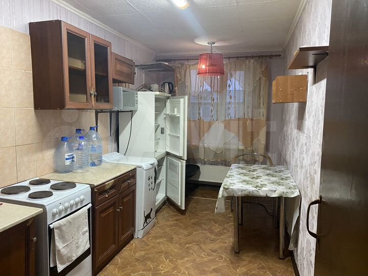 2-к. квартира, 54 м², 2/2 эт.