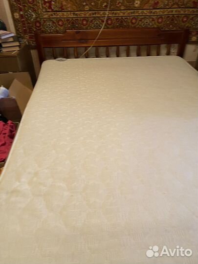 Кровать двухспальная с матрасом бу 140 200