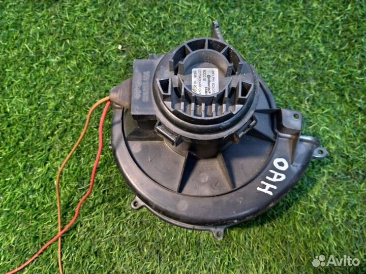 Моторчик отопителя Opel Astra H
