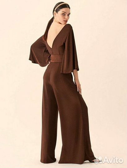 Вечерний комбинезон новый